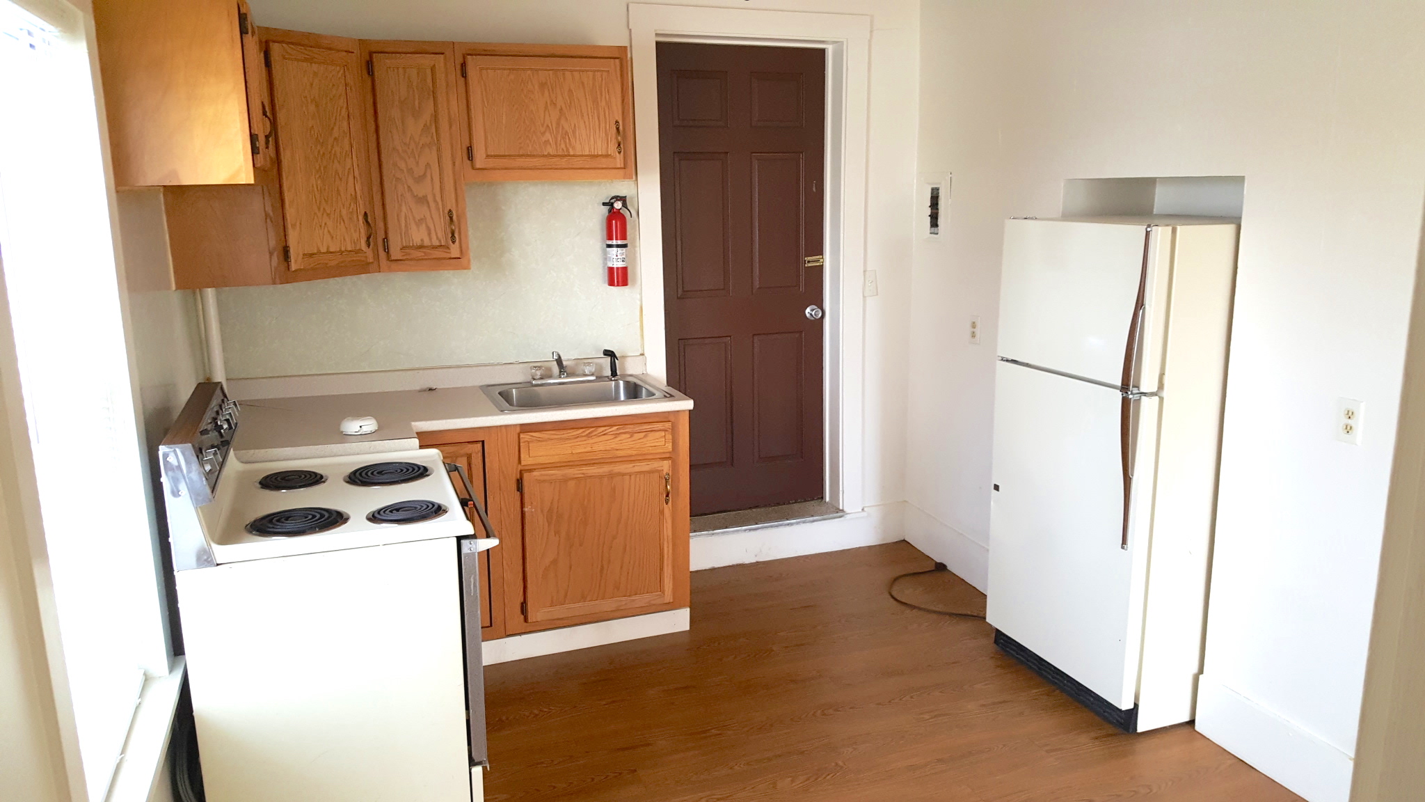 303 Vienna St. - 3